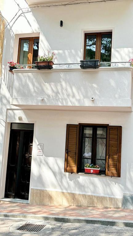 Casa Del Corso Hotel Dorgali Buitenkant foto