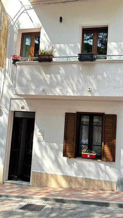 Casa Del Corso Hotel Dorgali Buitenkant foto